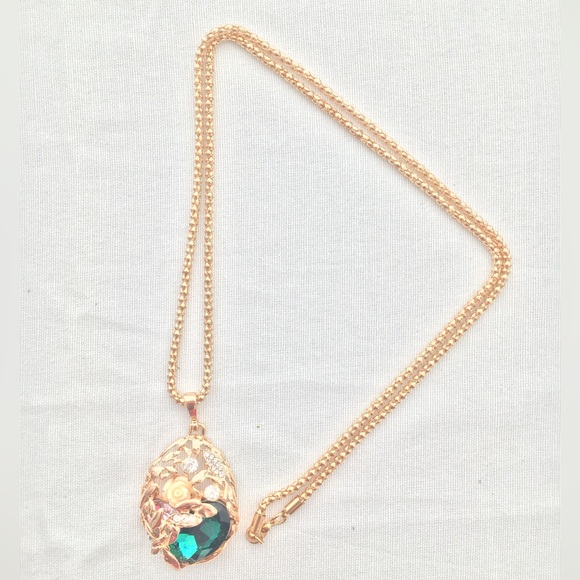 Like to be added to the list! Entire jewelry and accessories inventory for sale! - Picture 8 of 15